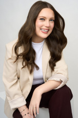fun influencer branding headshots on white background in dc metro area by arielle lewis studios