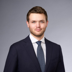 male consultant headshot photographer dc metro area